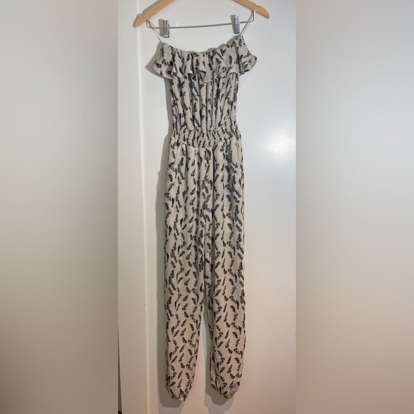 Tea n Rose - Women’s one piece romper - Picture 1 of 6